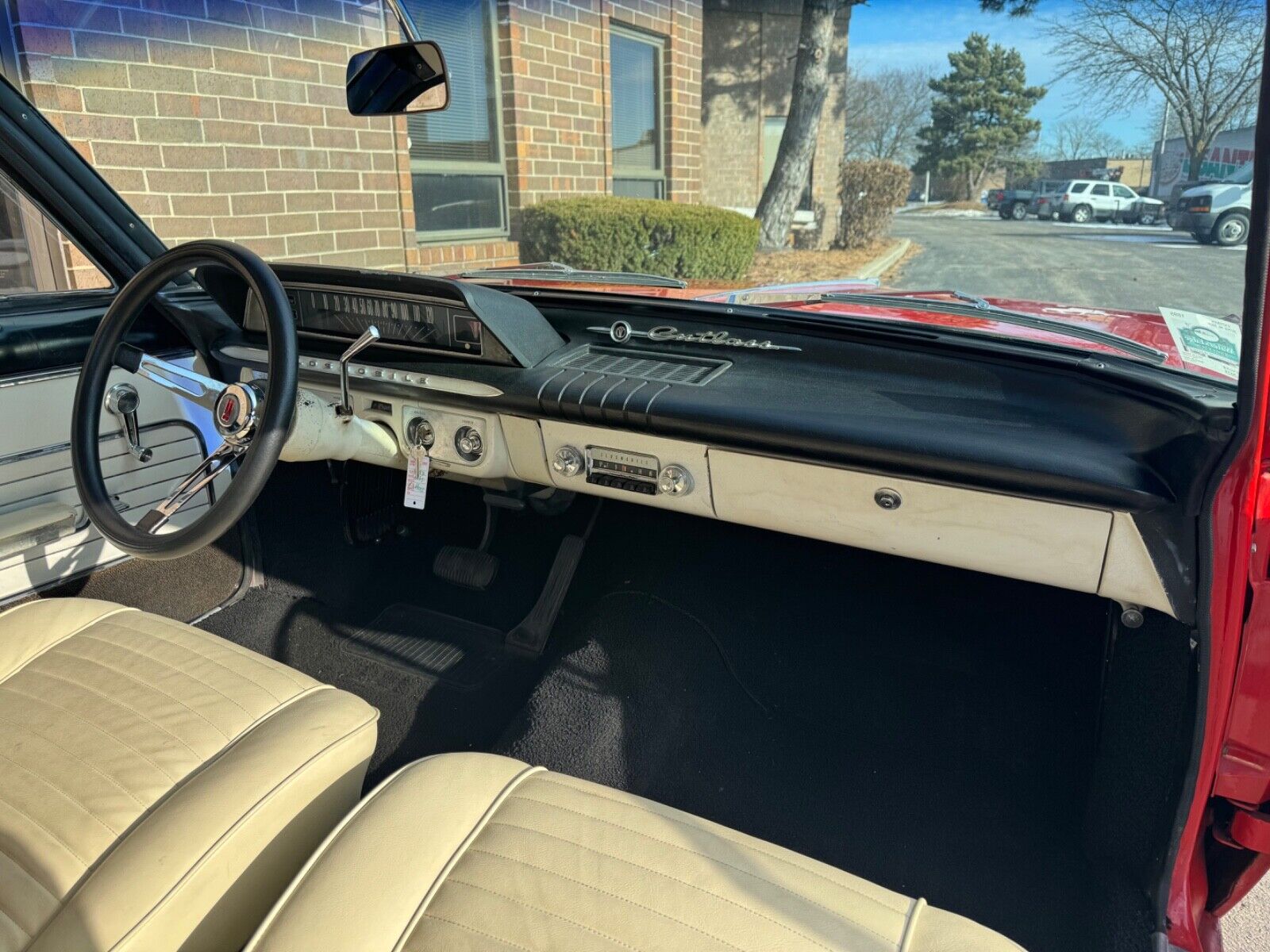 Oldsmobile-Cutlass-1963-Coupe-33