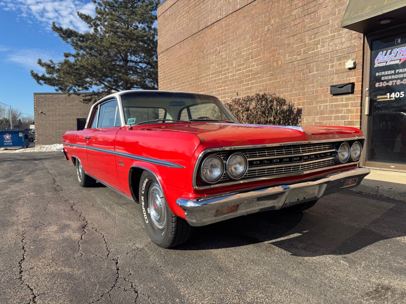 Oldsmobile-Cutlass-1963-Coupe-9