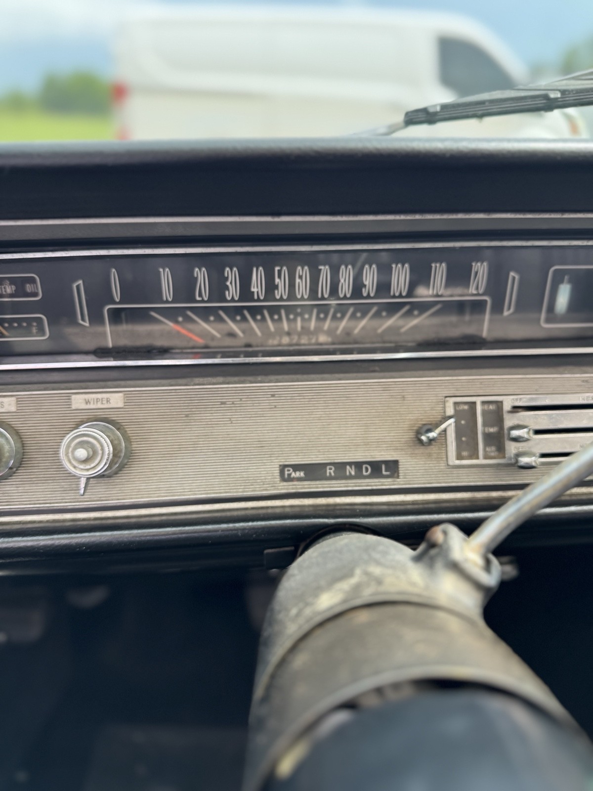 Oldsmobile-Cutlass-1965-16