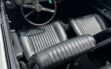 Oldsmobile-Cutlass-1965-17