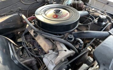 Oldsmobile-Cutlass-1966-White-Black-13