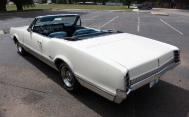 Oldsmobile-Cutlass-1966-white-16