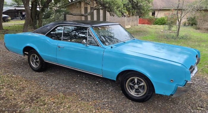 Oldsmobile-Cutlass-1967-10