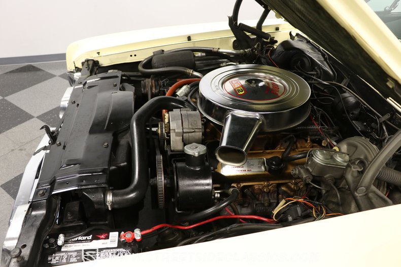 Oldsmobile-Cutlass-1967-Cameo-White-Black-37