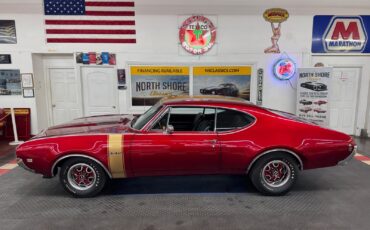 Oldsmobile-Cutlass-1968-2-Door-3