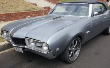 Oldsmobile-Cutlass-1968-Convertible-2