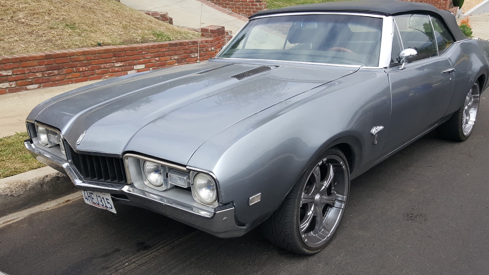 Oldsmobile-Cutlass-1968-Convertible-2