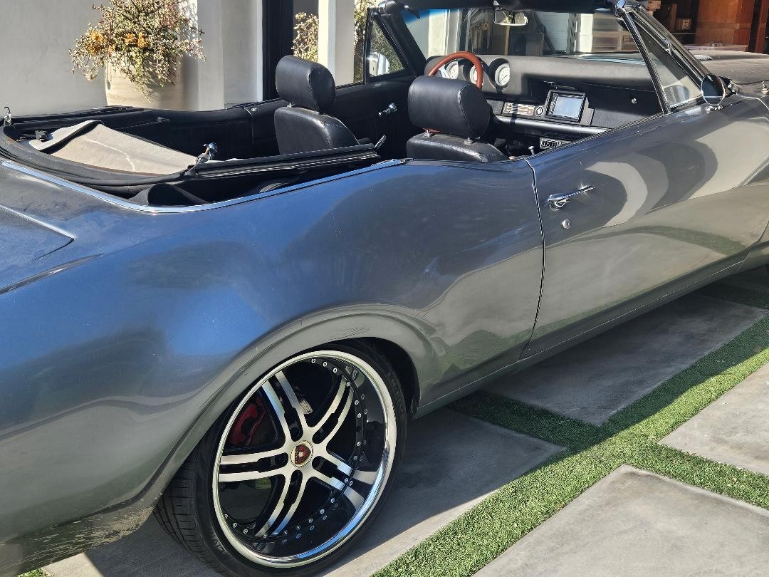 Oldsmobile-Cutlass-1968-Convertible-3