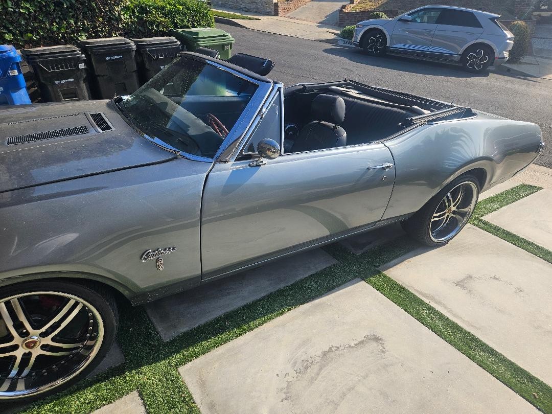 Oldsmobile-Cutlass-1968-Convertible-8