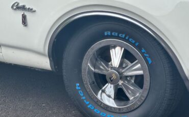 Oldsmobile-Cutlass-1969-Triple-White-White-28