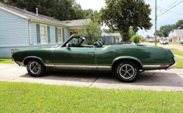 Oldsmobile-Cutlass-1970-Convertible-1