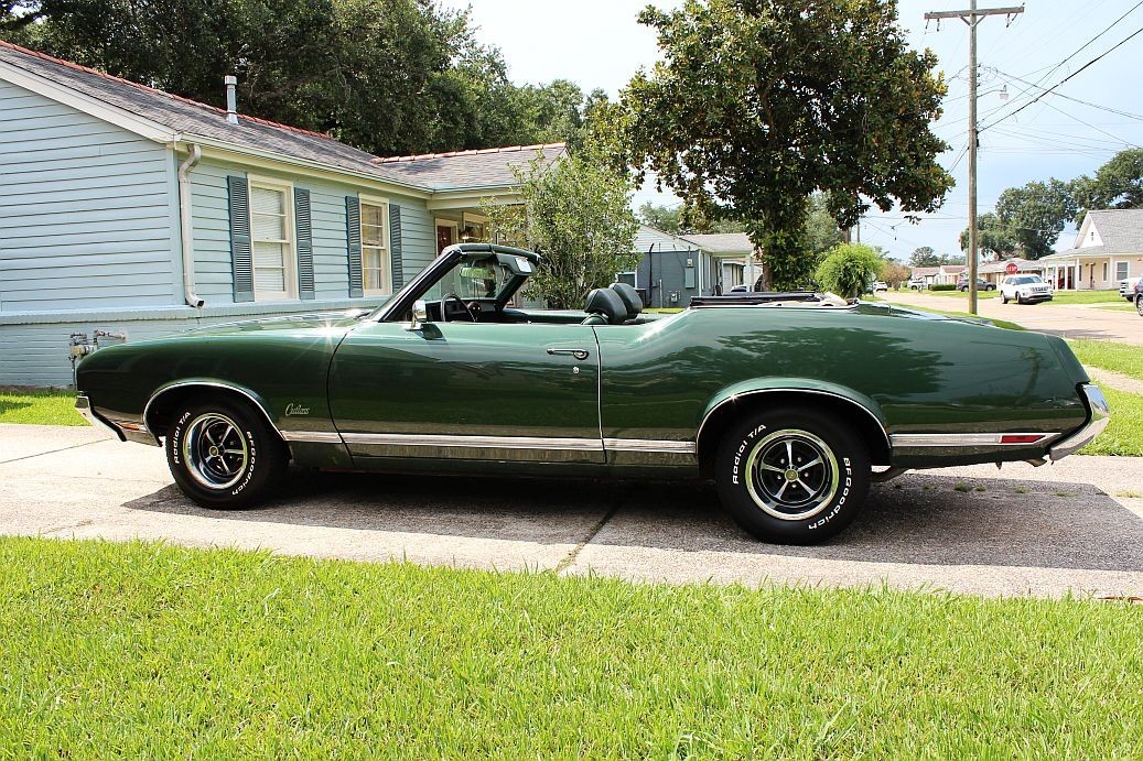 Oldsmobile-Cutlass-1970-Convertible-1
