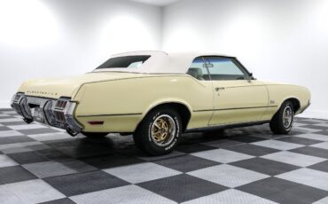 Oldsmobile-Cutlass-1972-Convertible-10