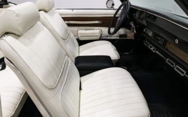 Oldsmobile-Cutlass-1972-Convertible-22