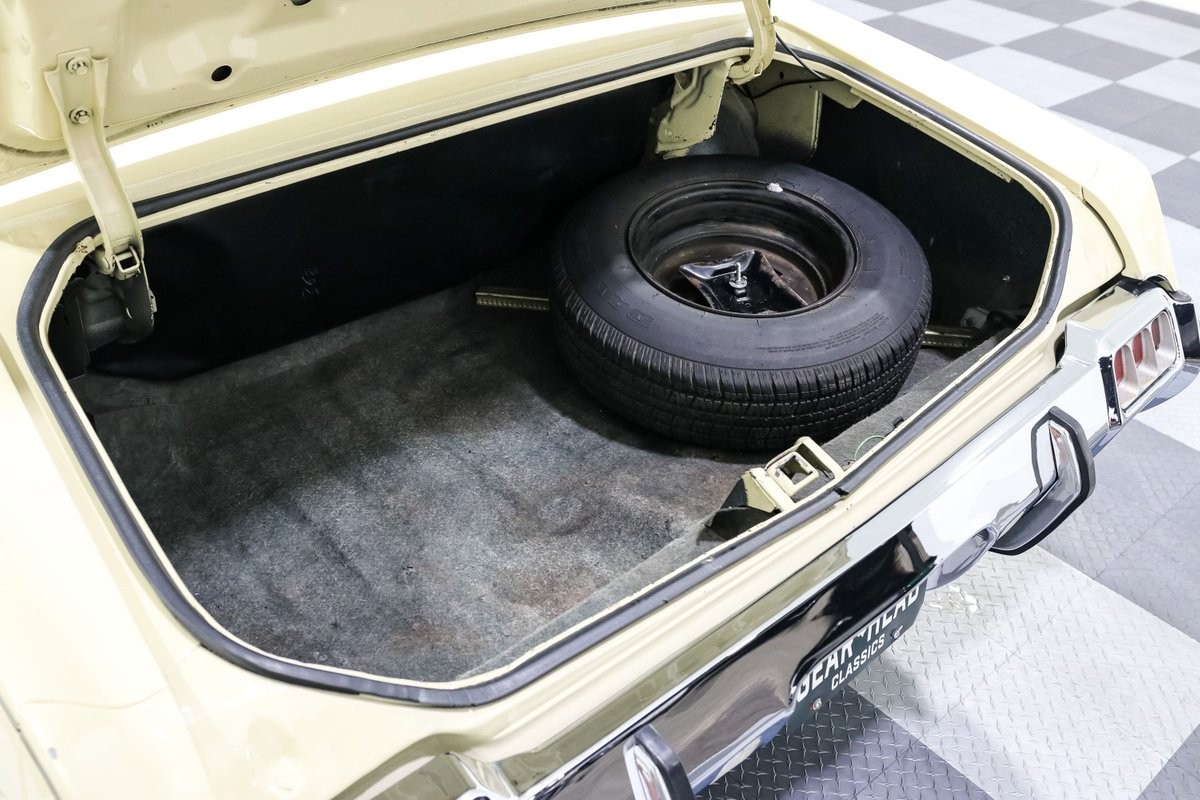Oldsmobile-Cutlass-1972-Convertible-27
