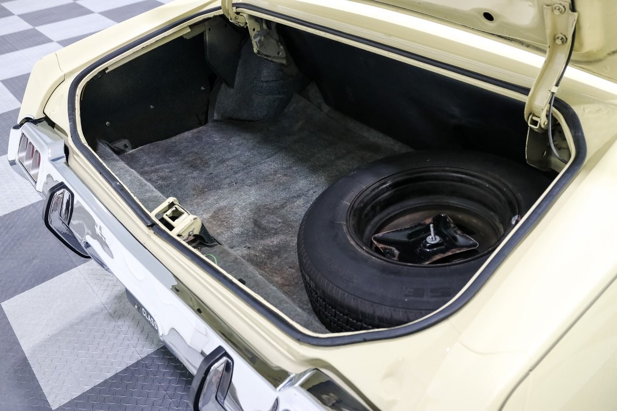 Oldsmobile-Cutlass-1972-Convertible-29