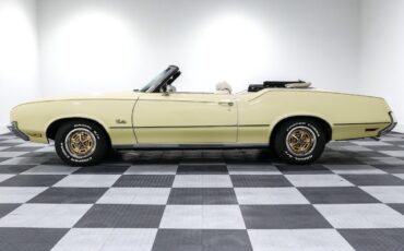 Oldsmobile-Cutlass-1972-Convertible-5