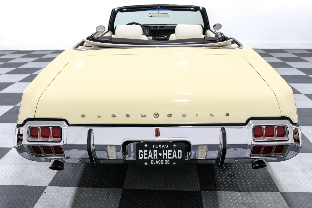 Oldsmobile-Cutlass-1972-Convertible-8