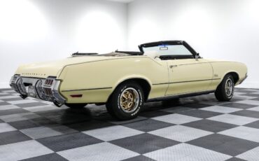 Oldsmobile-Cutlass-1972-Convertible-9