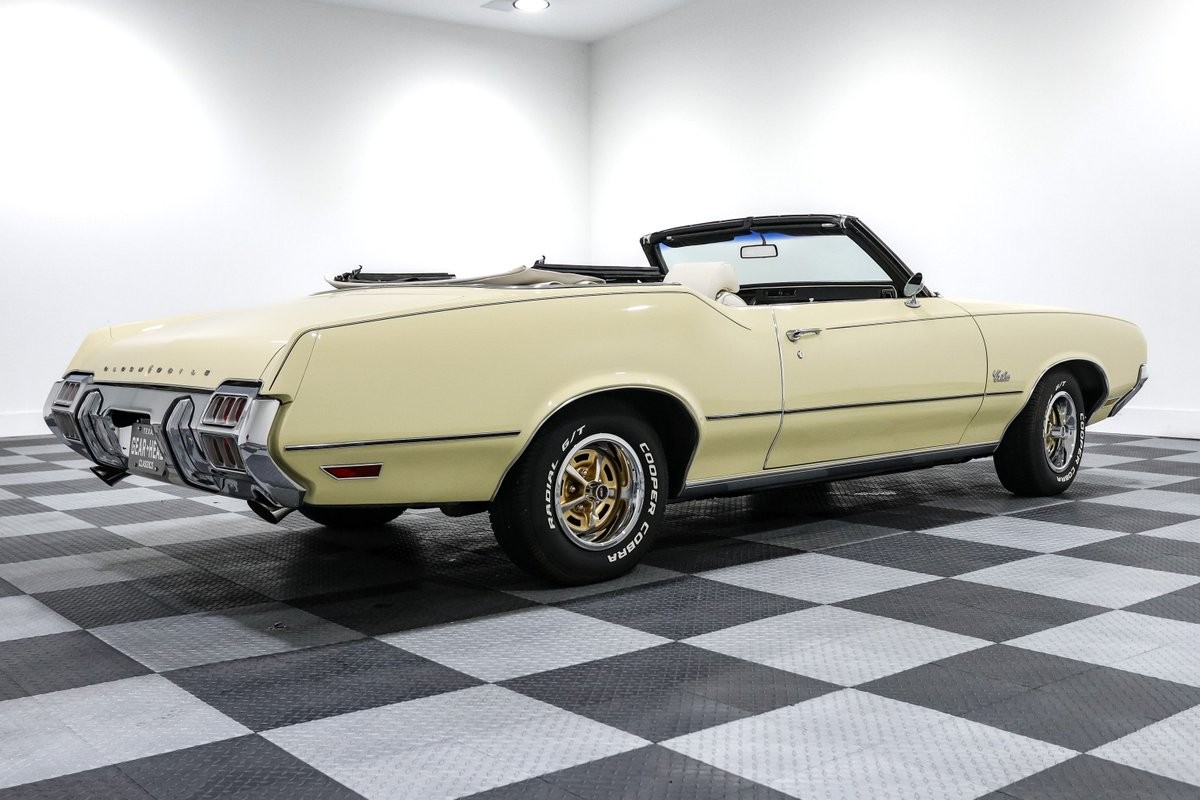 Oldsmobile-Cutlass-1972-Convertible-9