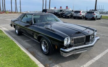 Oldsmobile-Cutlass-1975-Coupe-31