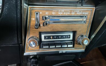 Oldsmobile-Cutlass-1975-Coupe-9
