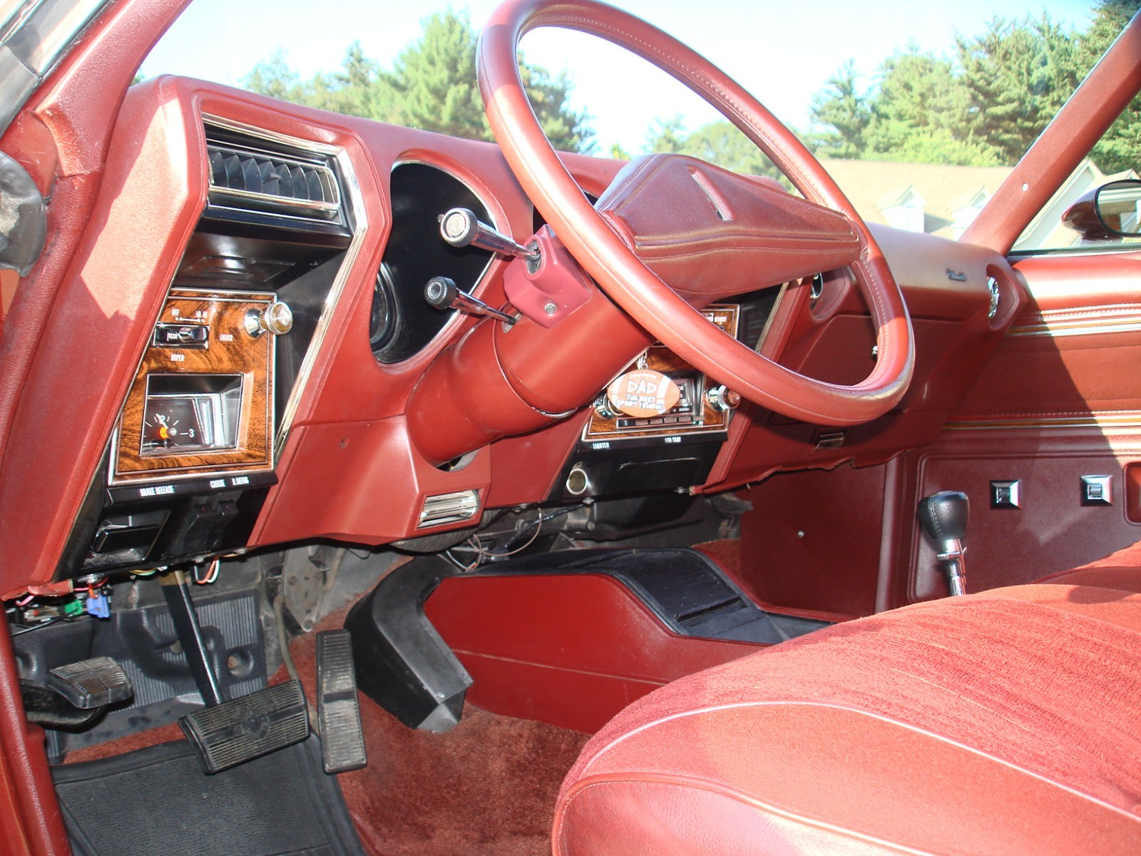 Oldsmobile-Cutlass-1976-Coupe-16
