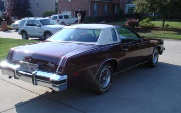Oldsmobile-Cutlass-1976-Coupe-5