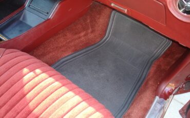 Oldsmobile-Cutlass-1976-Coupe-9