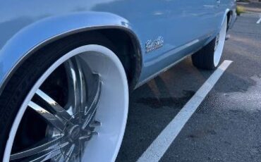 Oldsmobile-Cutlass-1977-Blue-1