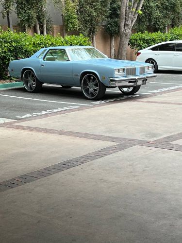 Oldsmobile-Cutlass-1977-Blue-2