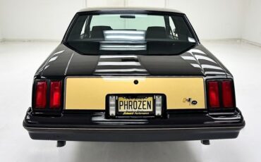 Oldsmobile-Cutlass-1979-Black-Black-1