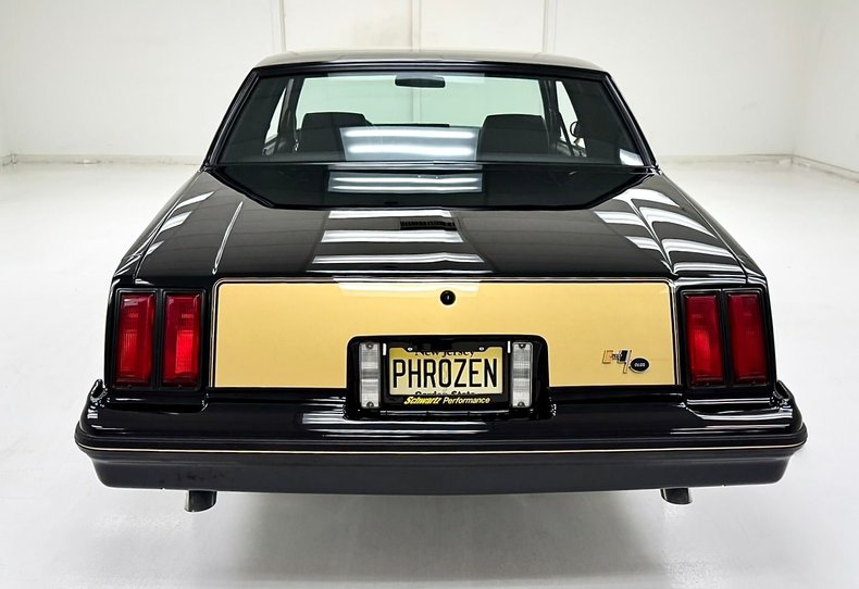 Oldsmobile-Cutlass-1979-Black-Black-1