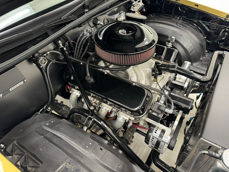 Oldsmobile-Cutlass-1979-Black-Black-19