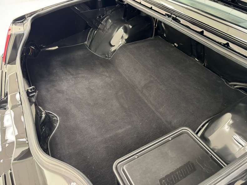 Oldsmobile-Cutlass-1979-Black-Black-30