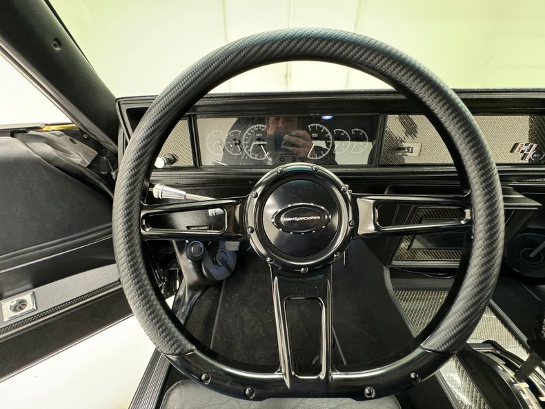 Oldsmobile-Cutlass-1979-Black-Black-40