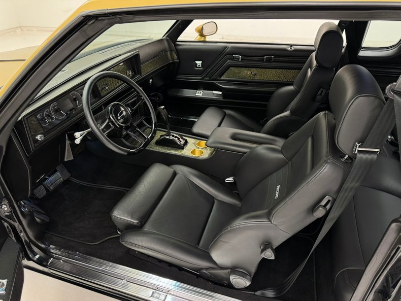 Oldsmobile-Cutlass-1979-Black-Black-5