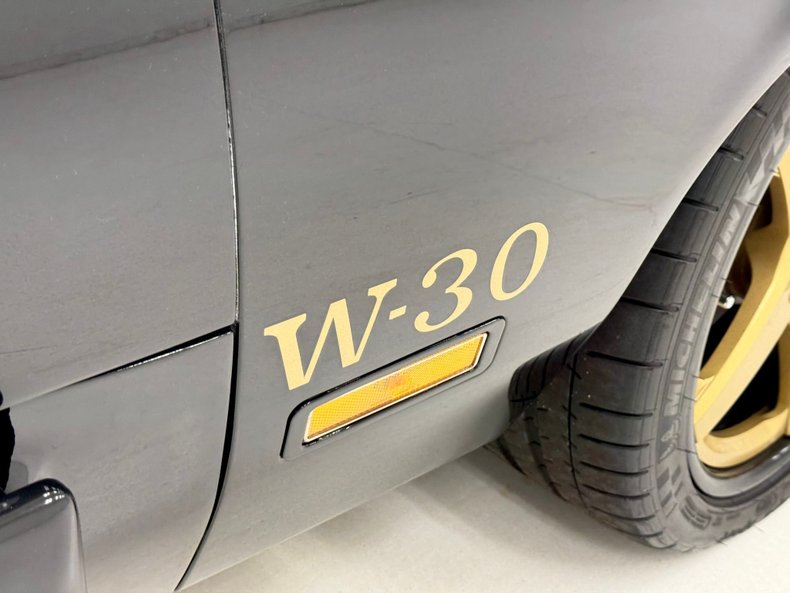 Oldsmobile-Cutlass-1979-Black-Black-9