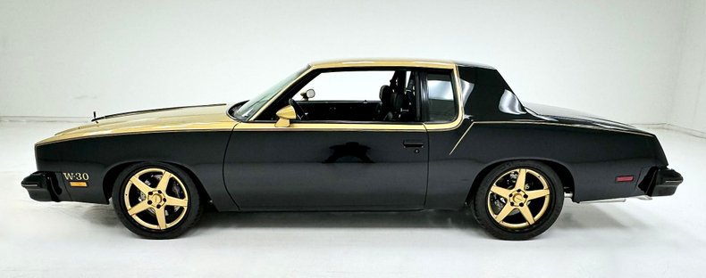 Oldsmobile-Cutlass-1979-Black-Black