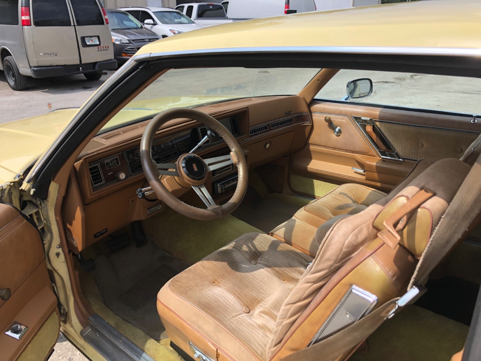 Oldsmobile-Cutlass-1979-Coupe-7