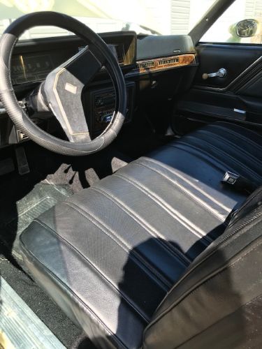 Oldsmobile-Cutlass-1979-Yellow-4