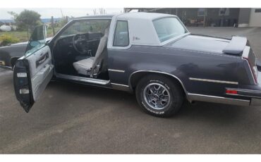 Oldsmobile-Cutlass-1982-charcoal-gray-1