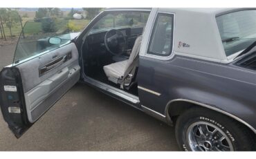 Oldsmobile-Cutlass-1982-charcoal-gray-2