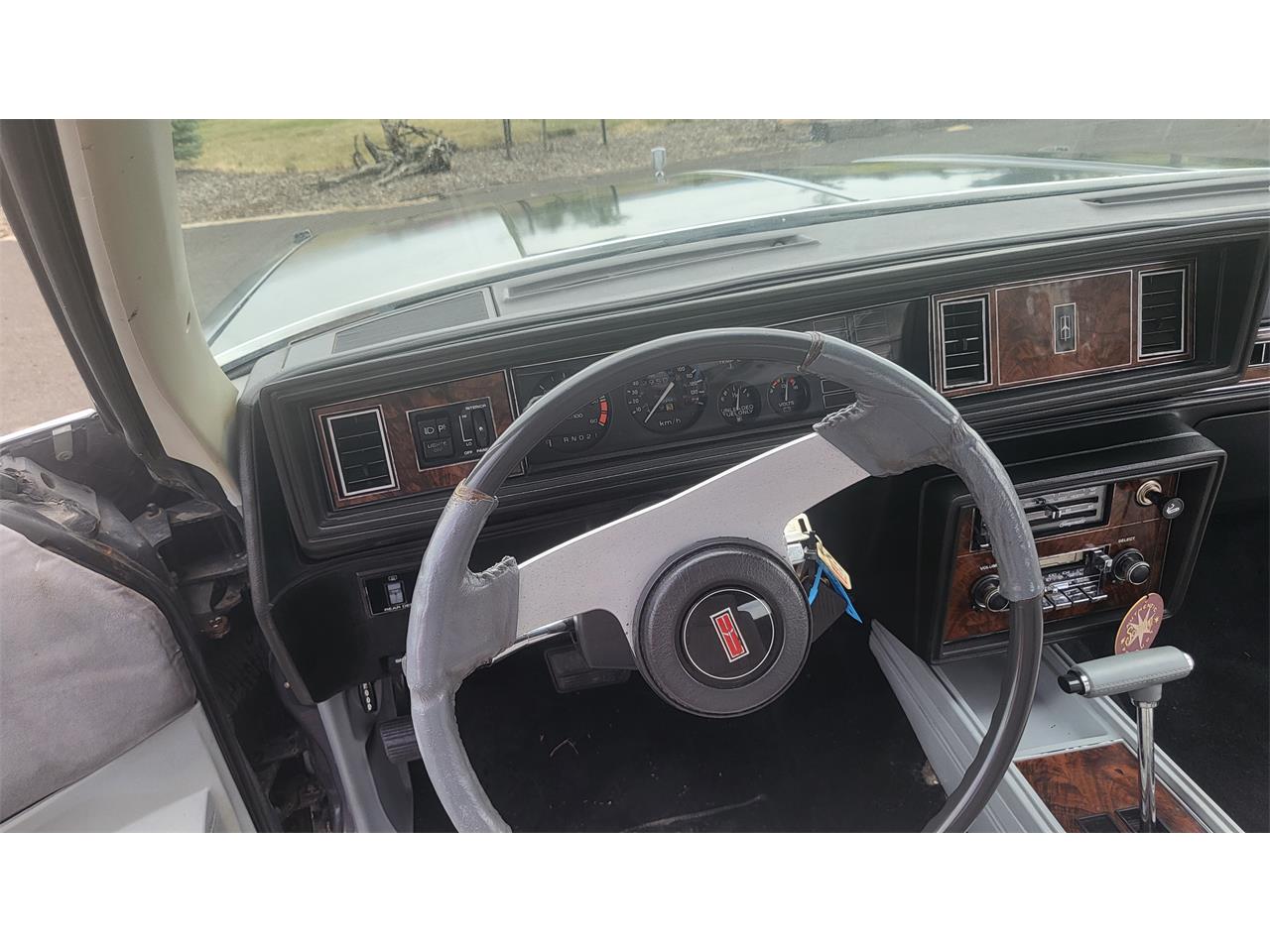 Oldsmobile-Cutlass-1982-charcoal-gray-4