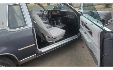Oldsmobile-Cutlass-1982-charcoal-gray-6