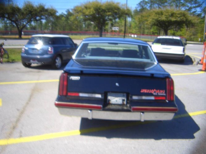 Oldsmobile-Cutlass-1983-Black-1