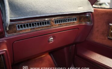 Oldsmobile-Cutlass-1983-Black-Maroon-42
