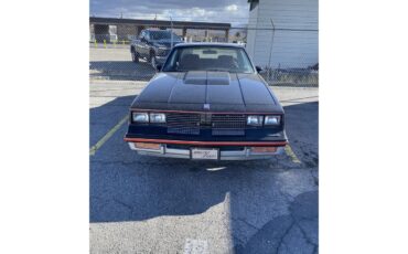 Oldsmobile-Cutlass-1983-Black-Red-10