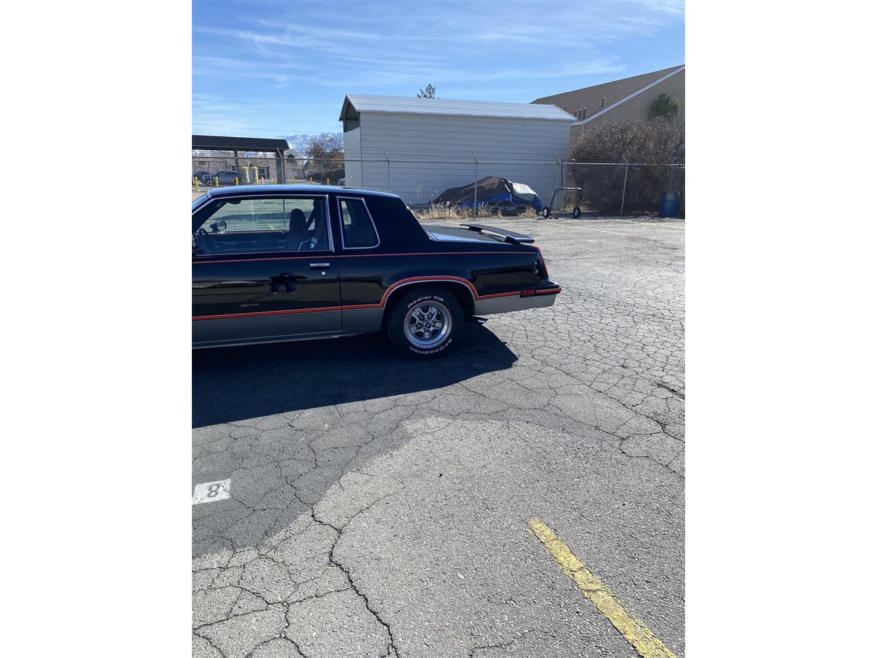Oldsmobile-Cutlass-1983-Black-Red-7