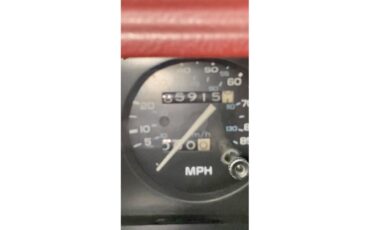 Oldsmobile-Cutlass-1983-Black-Red-9